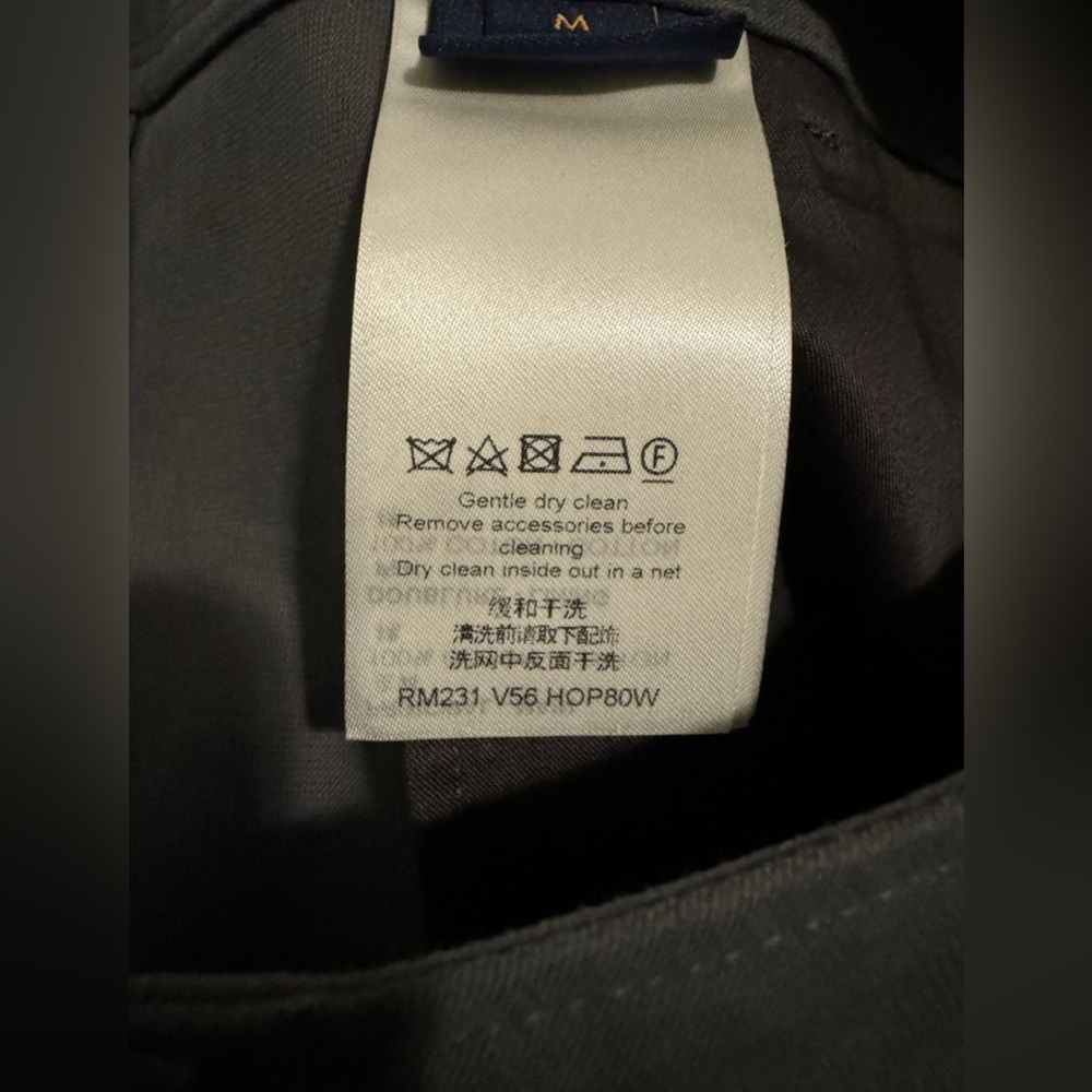 EUC Louis Vuitton Relaxed Cargo Pant in Grey - Picture 16 of 17
